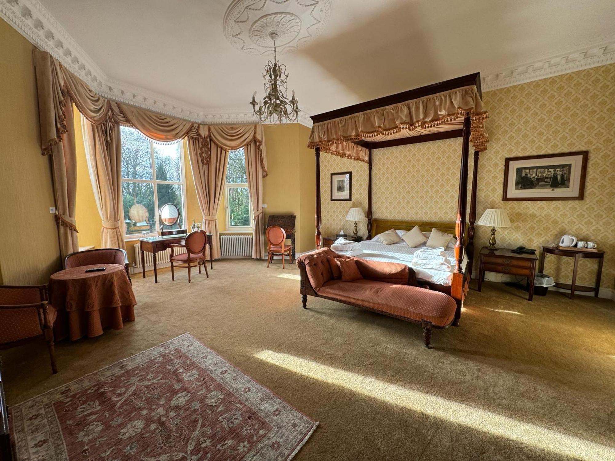 Tre-Ysgawen Hall & Spa Llangefni Extérieur photo