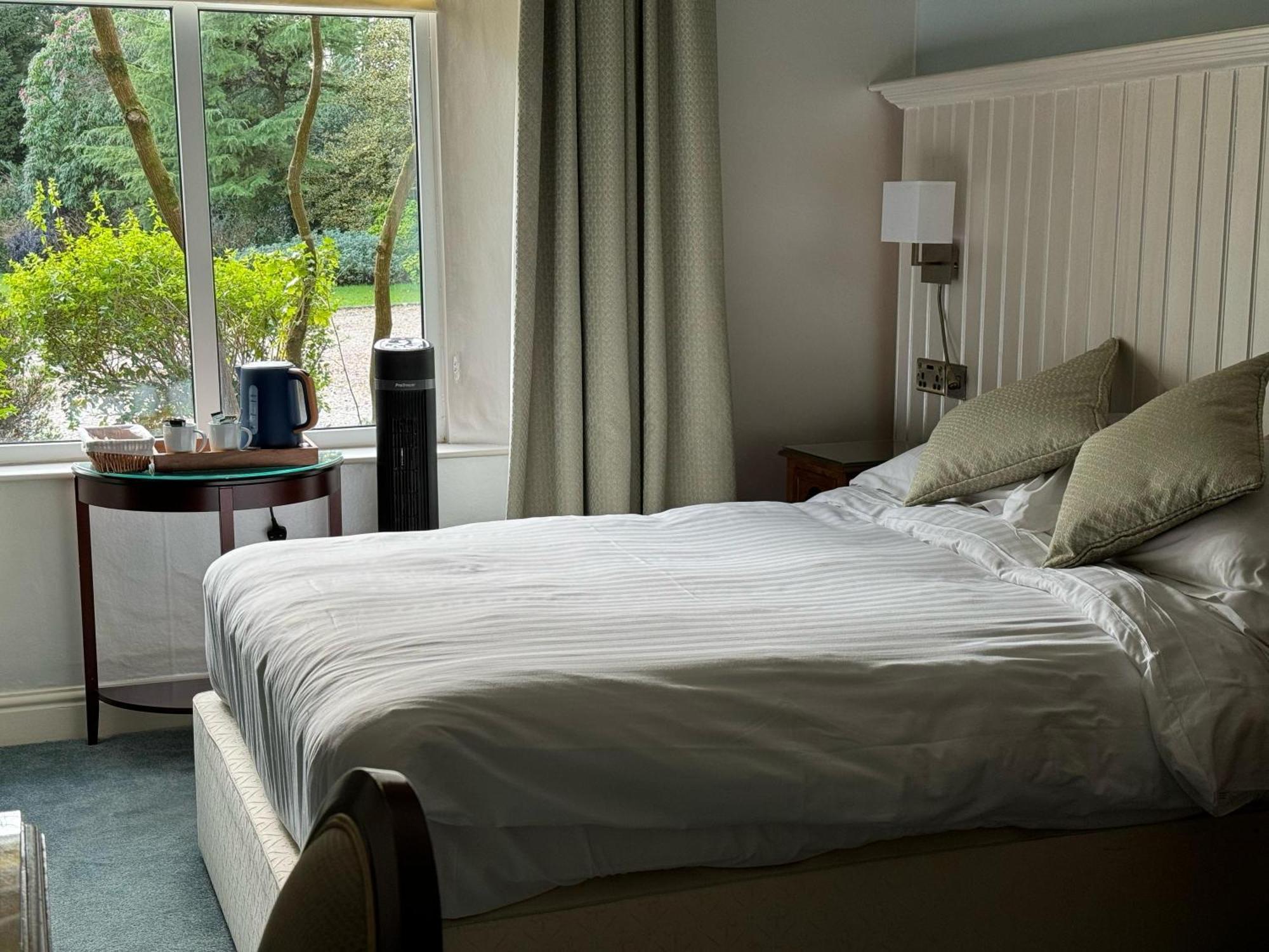 Tre-Ysgawen Hall & Spa Llangefni Extérieur photo