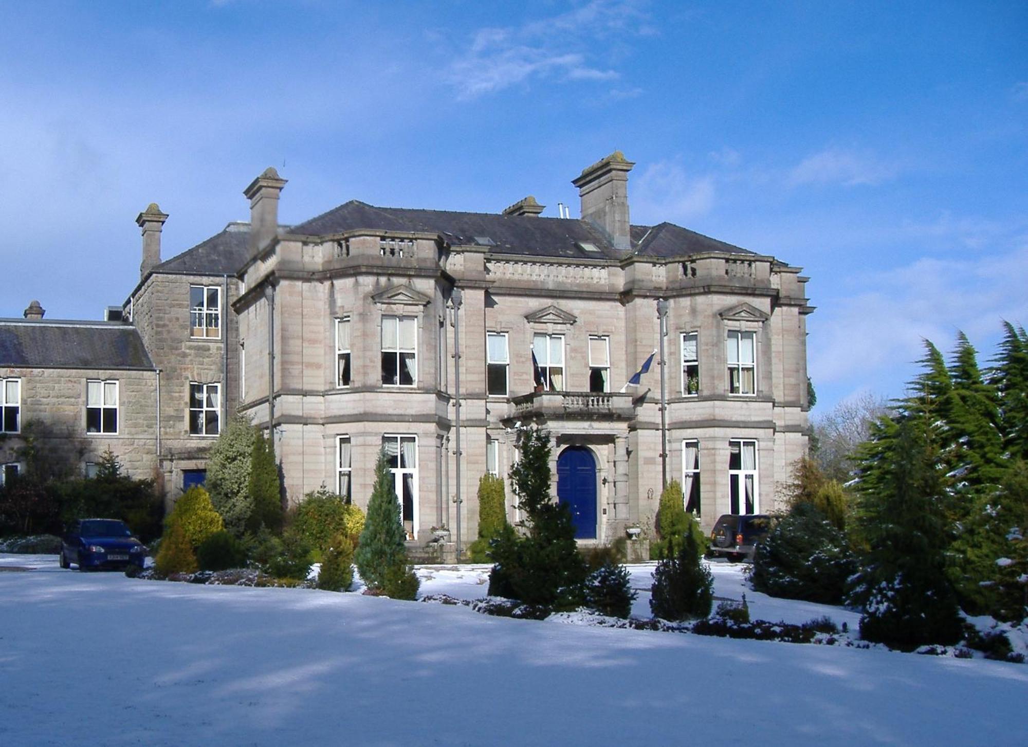 Tre-Ysgawen Hall & Spa Llangefni Extérieur photo