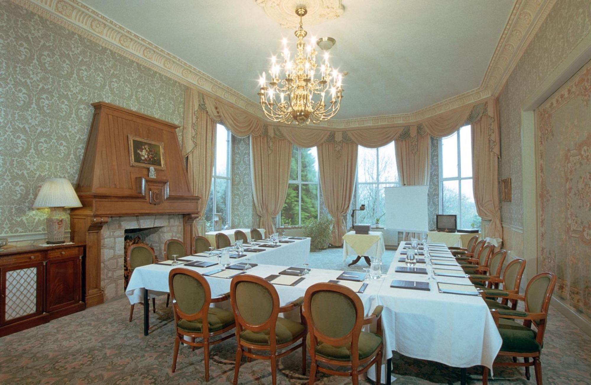 Tre-Ysgawen Hall & Spa Llangefni Extérieur photo