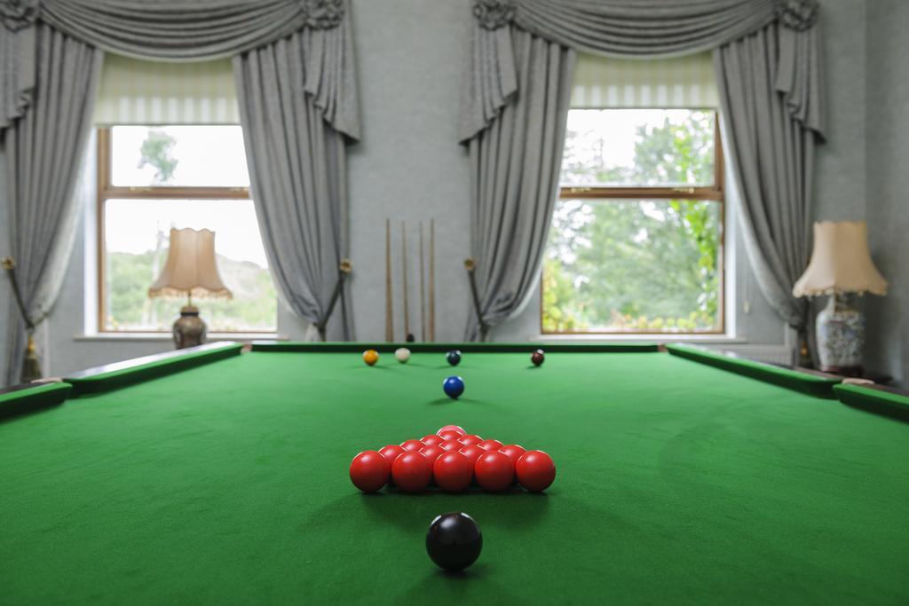 Tre-Ysgawen Hall & Spa Llangefni Extérieur photo